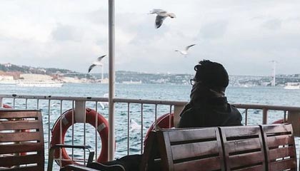 九游网页版官网-塞维利亚客场战平，晋级前景被质疑备受质疑，塞维利亚是什么联赛