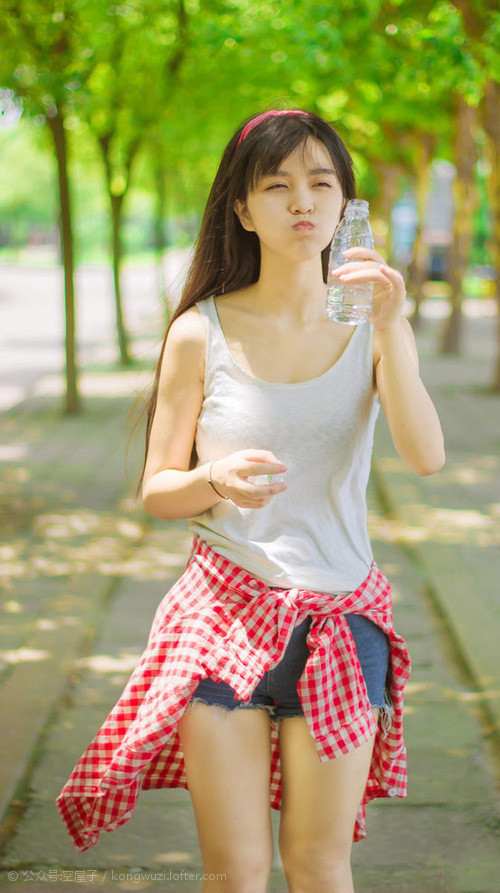 “青少年足球公益培训班在乡村地区开班,点亮希望”,青少年足球训练营招生