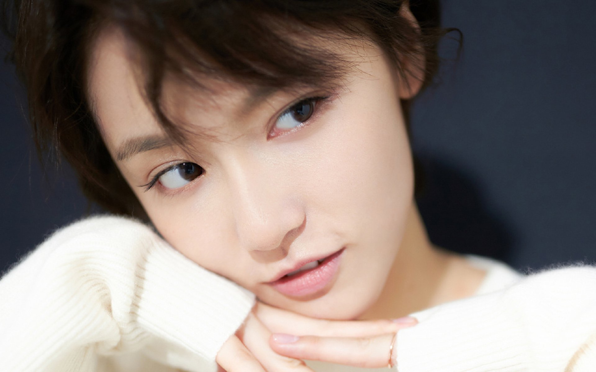 九游网页版官网-中国足球联赛新赛季新面貌，球员表现引人注目，中国足球联赛球队