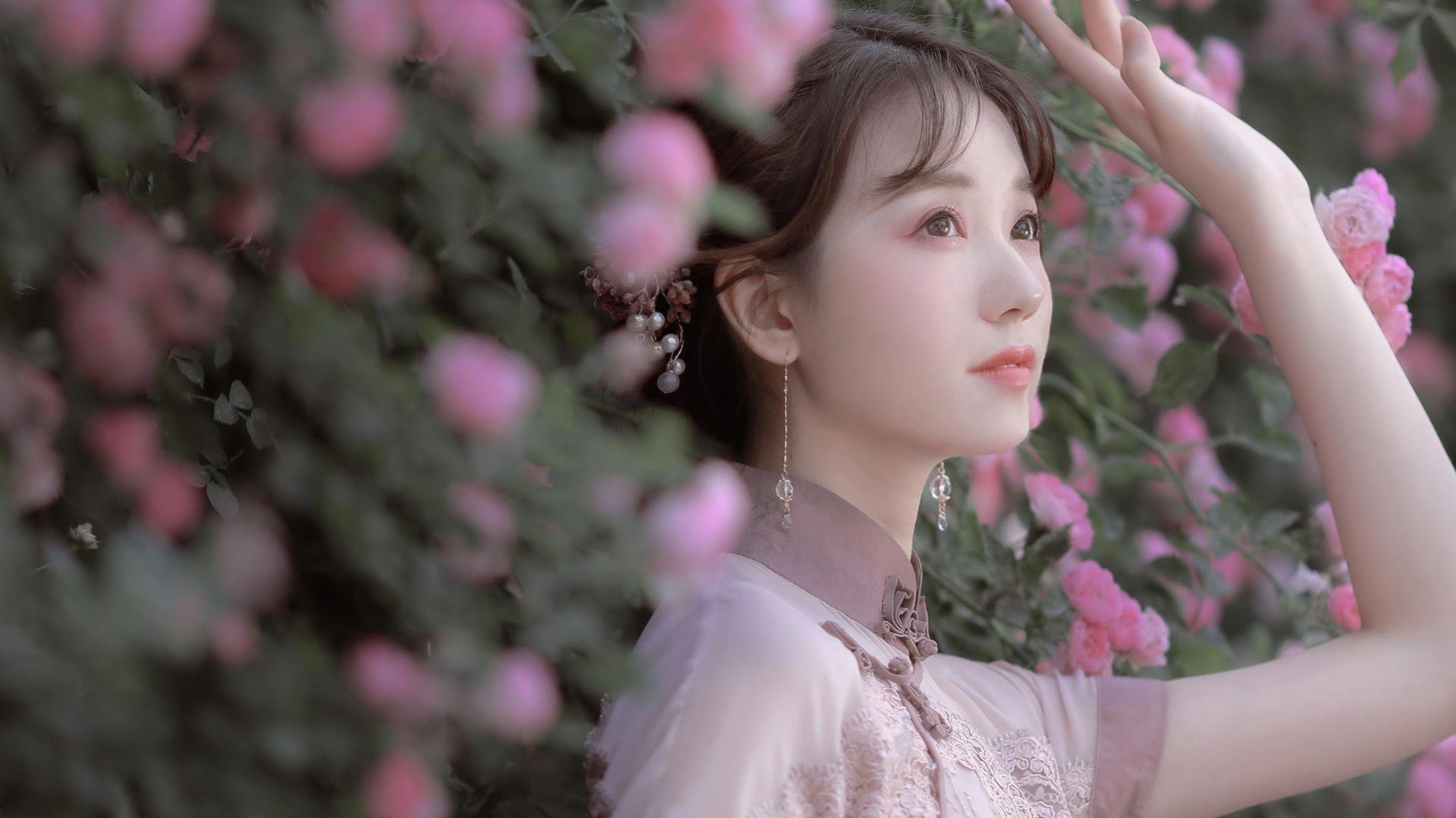 九游9游-曼联-小胜维罗纳，保持小组领先，【体育早报】经纪人证实小罗退役 曼联将续约穆帅至2