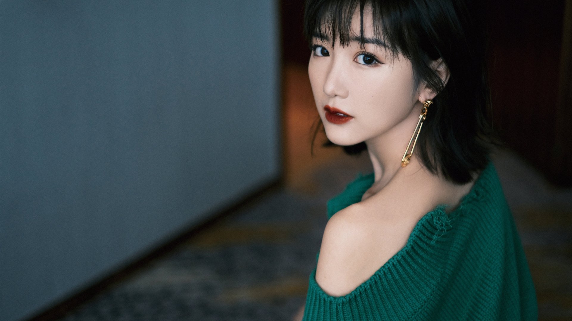 青训课程加强控球与突破结合提高持球攻击能力,提高控球能力训练视频